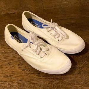 White keds